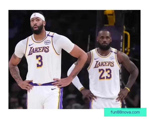 四次绝杀彰显统治湖人关键时刻22胜6负联盟第一防守仅失6点2分